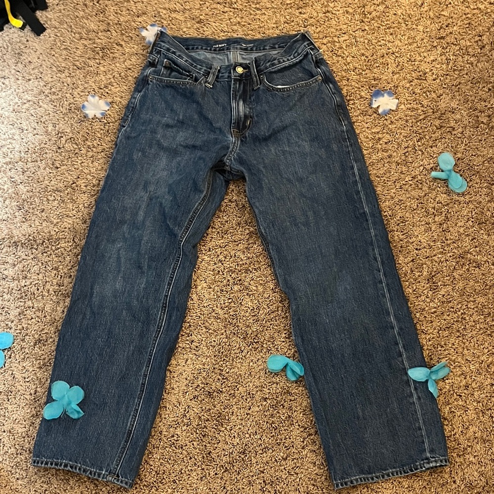 Size 29x30 in men’s, old navy baggy jeans “90’s baggy” with a darker wash blue.